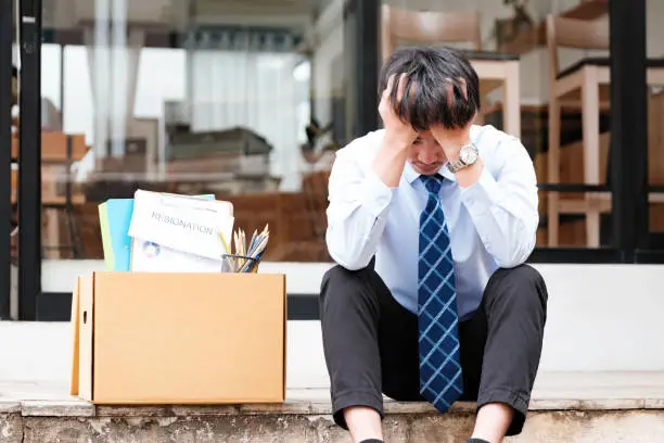 Deal with Changes by Being Resilient